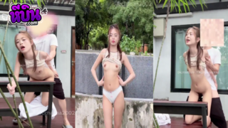 คลิปหลุด Onlyfans Chanaa2002 น้องณชาเอวบาง โดนลากเย็ดริมระเบียง จับโก่งตูดตอกสดมิดลำจนหีสั่น ร้องครางเสียวลั่นป่า ลีลาร่านจัดพาเงี่ยนสุดๆ